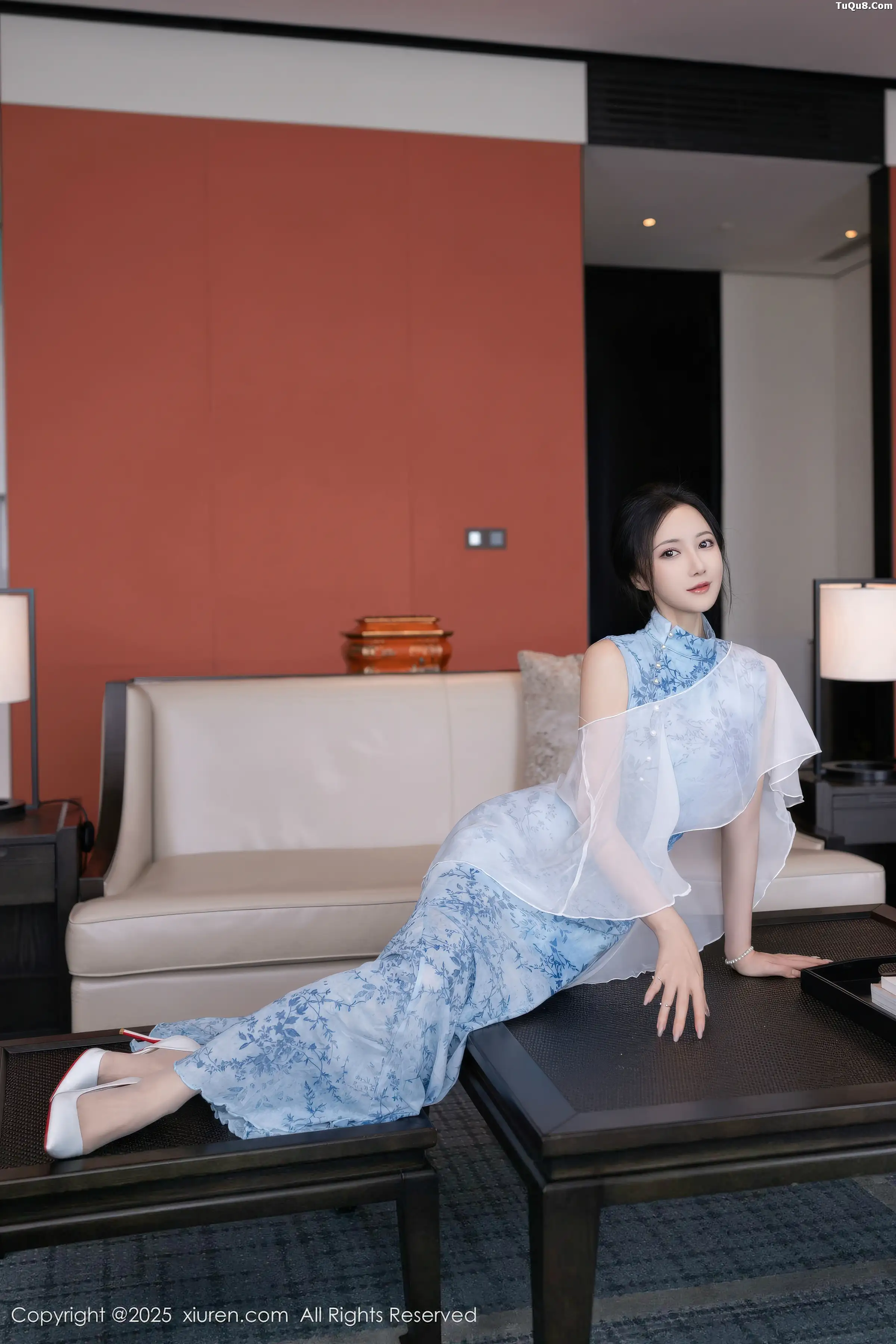 2kmn.vip_[XiuRen秀人网]No.11133_模特鱼子酱Fish性感青瓷连衣裙露白色蕾丝内衣秀曼妙身姿诱惑写真81P