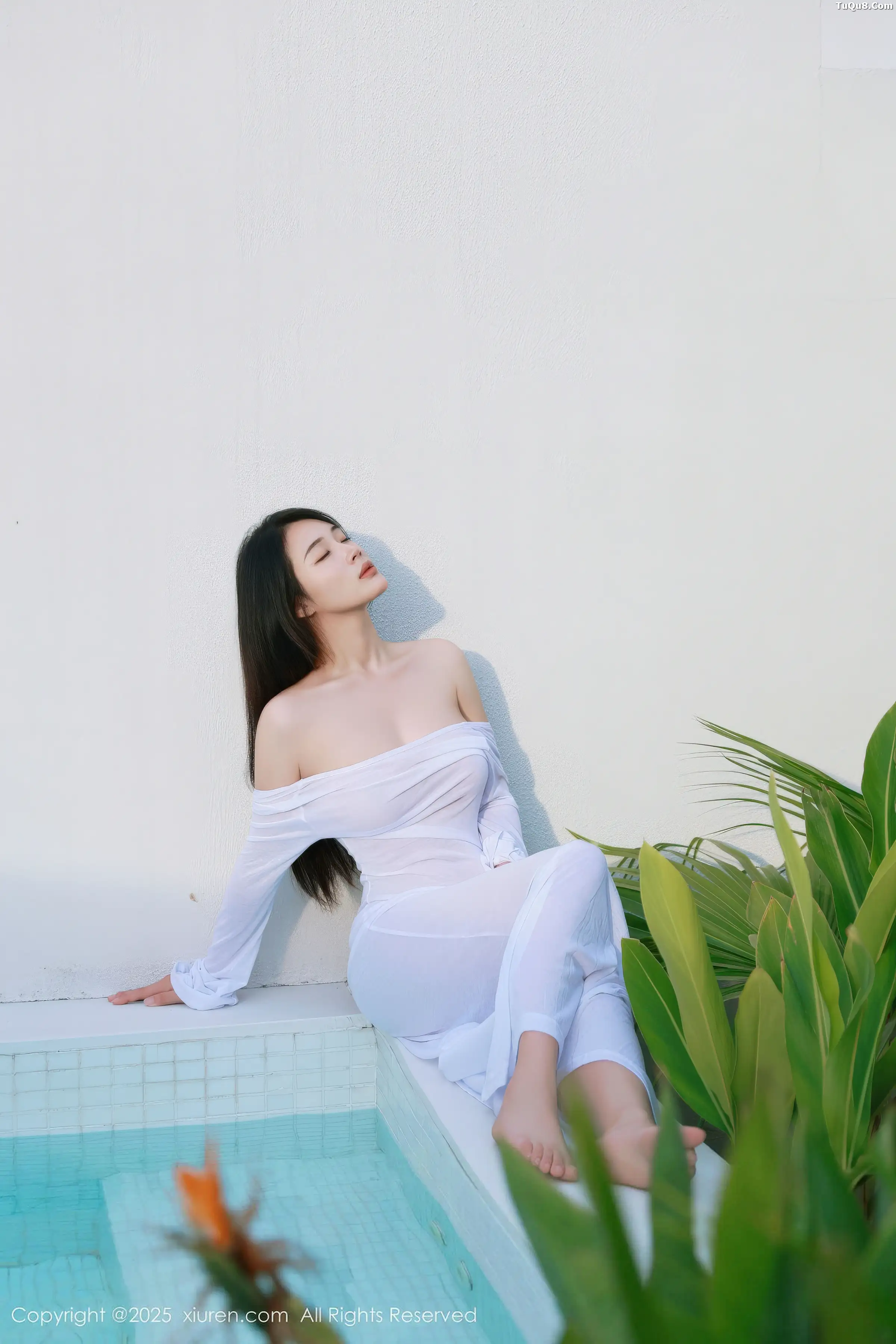 2kmn.vip_[XiuRen秀人网]No.11129_模特南乔泳池场景性感白色连衣裙湿身秀完美身材撩人诱惑写真82P