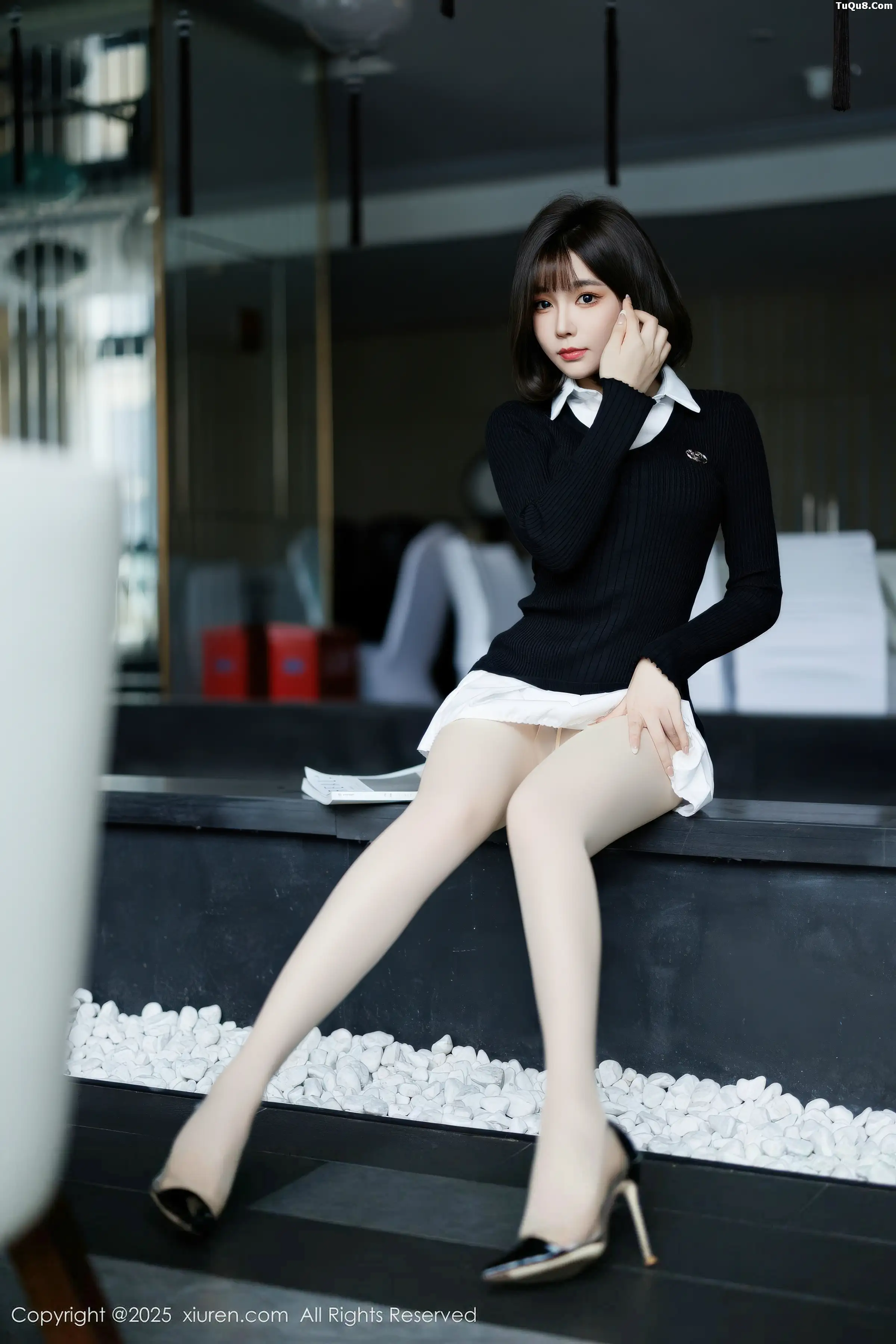 2kmn.vip_[XiuRen秀人网]No.11138_女神莉芝荔枝性感黑色情趣服饰配超薄黑丝秀曼妙身材诱惑写真68P