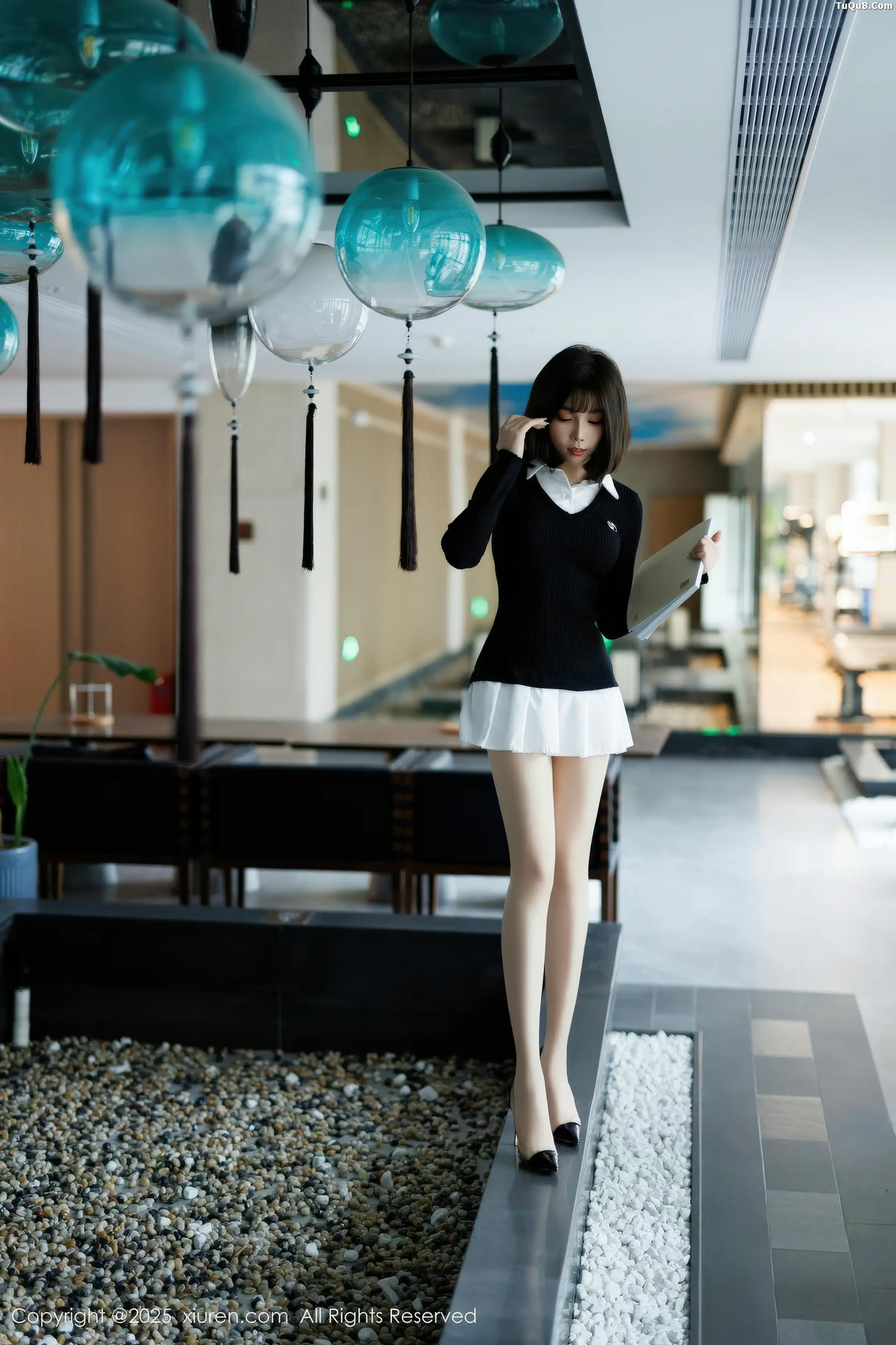 2kmn.vip_[XiuRen秀人网]No.11138_女神莉芝荔枝性感黑色情趣服饰配超薄黑丝秀曼妙身材诱惑写真68P