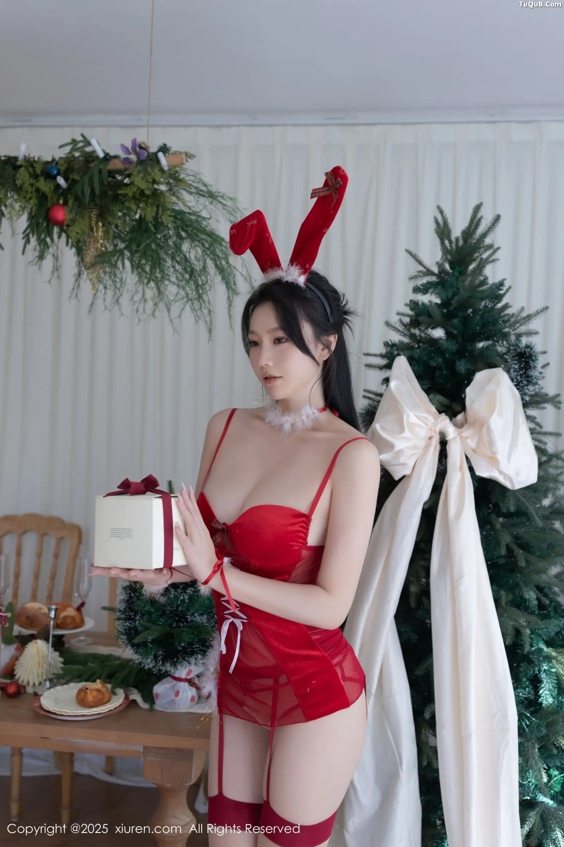 2kmn.vip_[XiuRen秀人网]No.11143_模特安然anran性感红色情趣服饰配超薄肉丝秀曼妙身姿诱惑写真76P