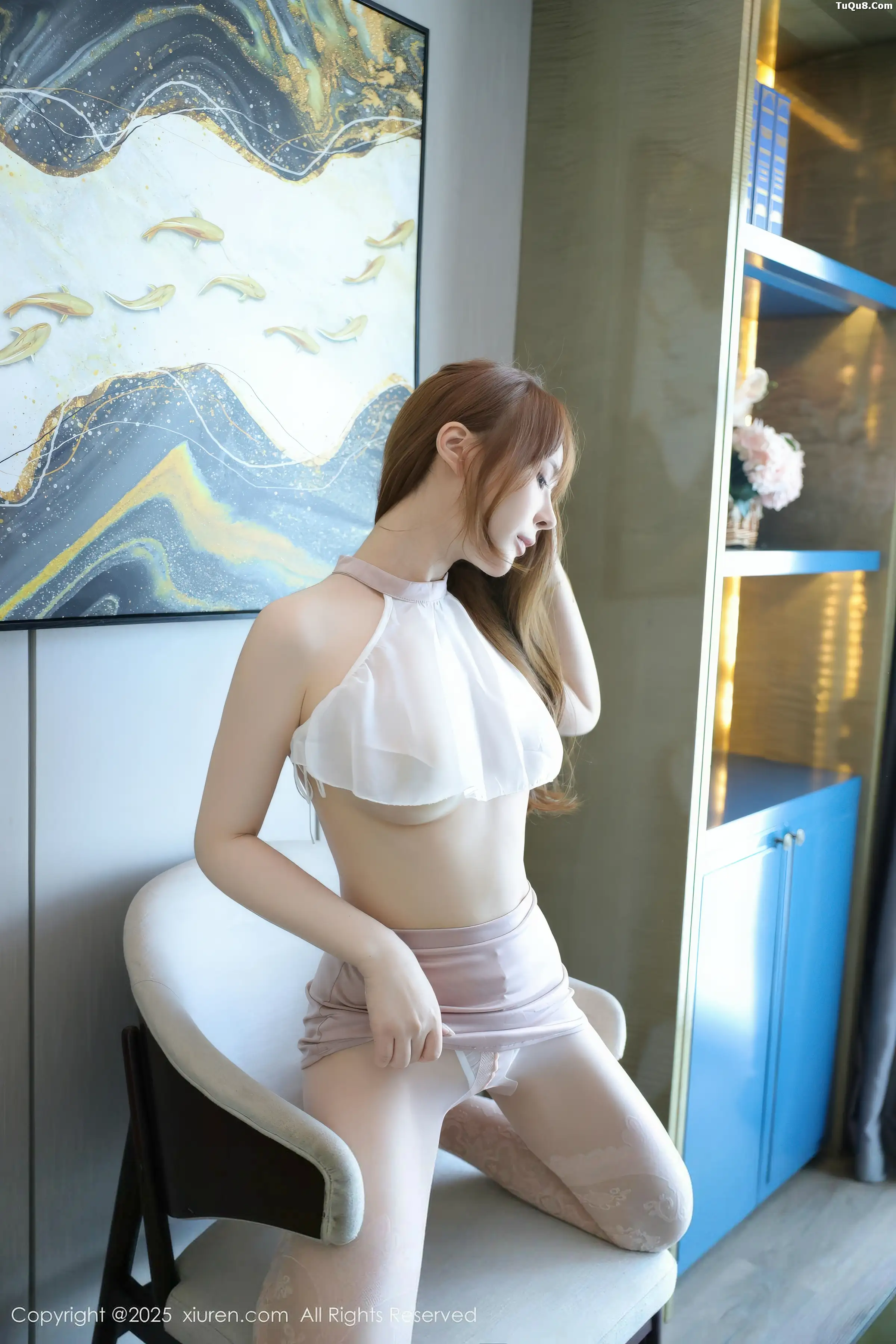 2kmn.vip_[XiuRen秀人网]No.11140_模特Evelyn性感白色上衣配紫色短裙露白丝袜秀曼妙身姿诱惑写真66P