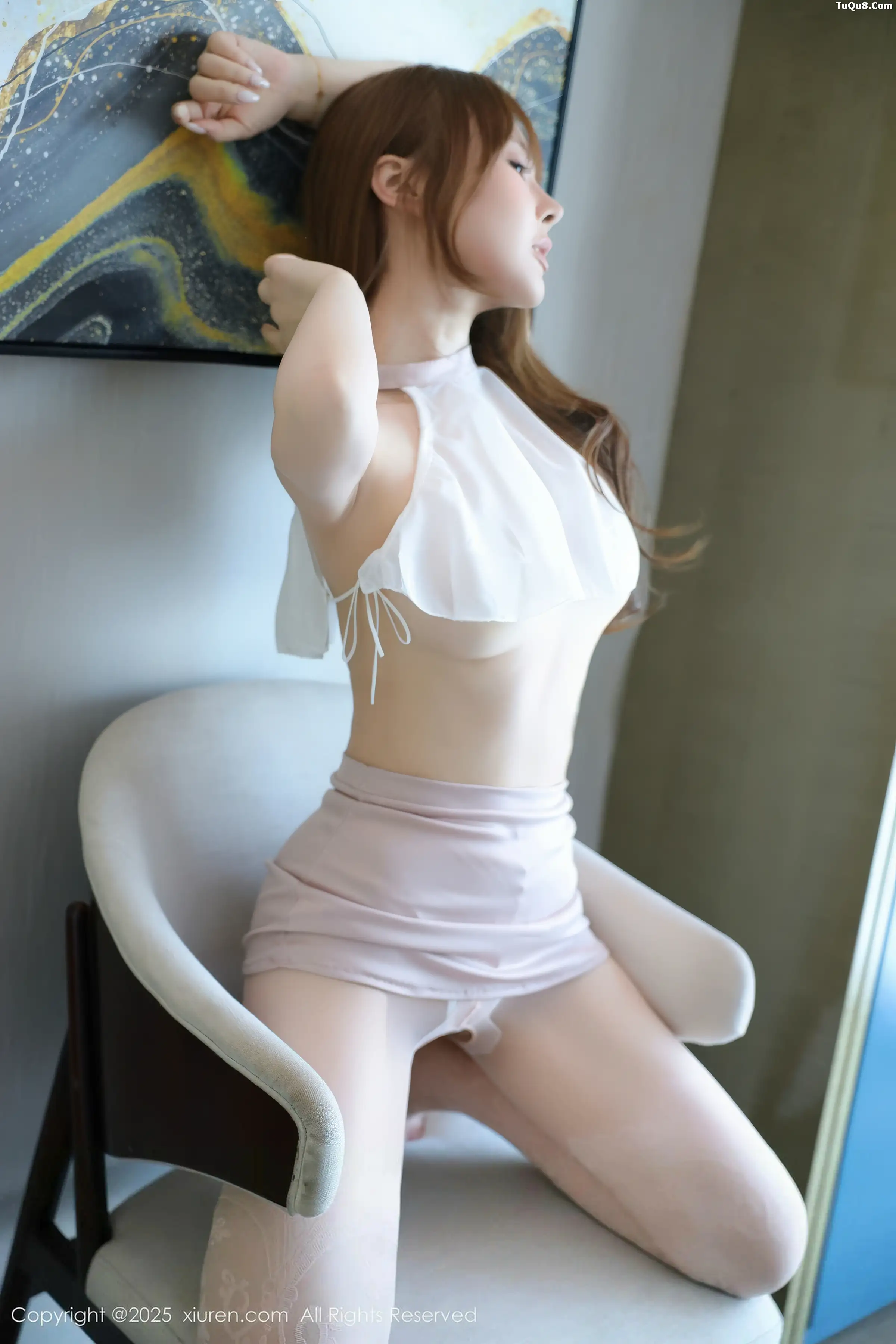 2kmn.vip_[XiuRen秀人网]No.11140_模特Evelyn性感白色上衣配紫色短裙露白丝袜秀曼妙身姿诱惑写真66P