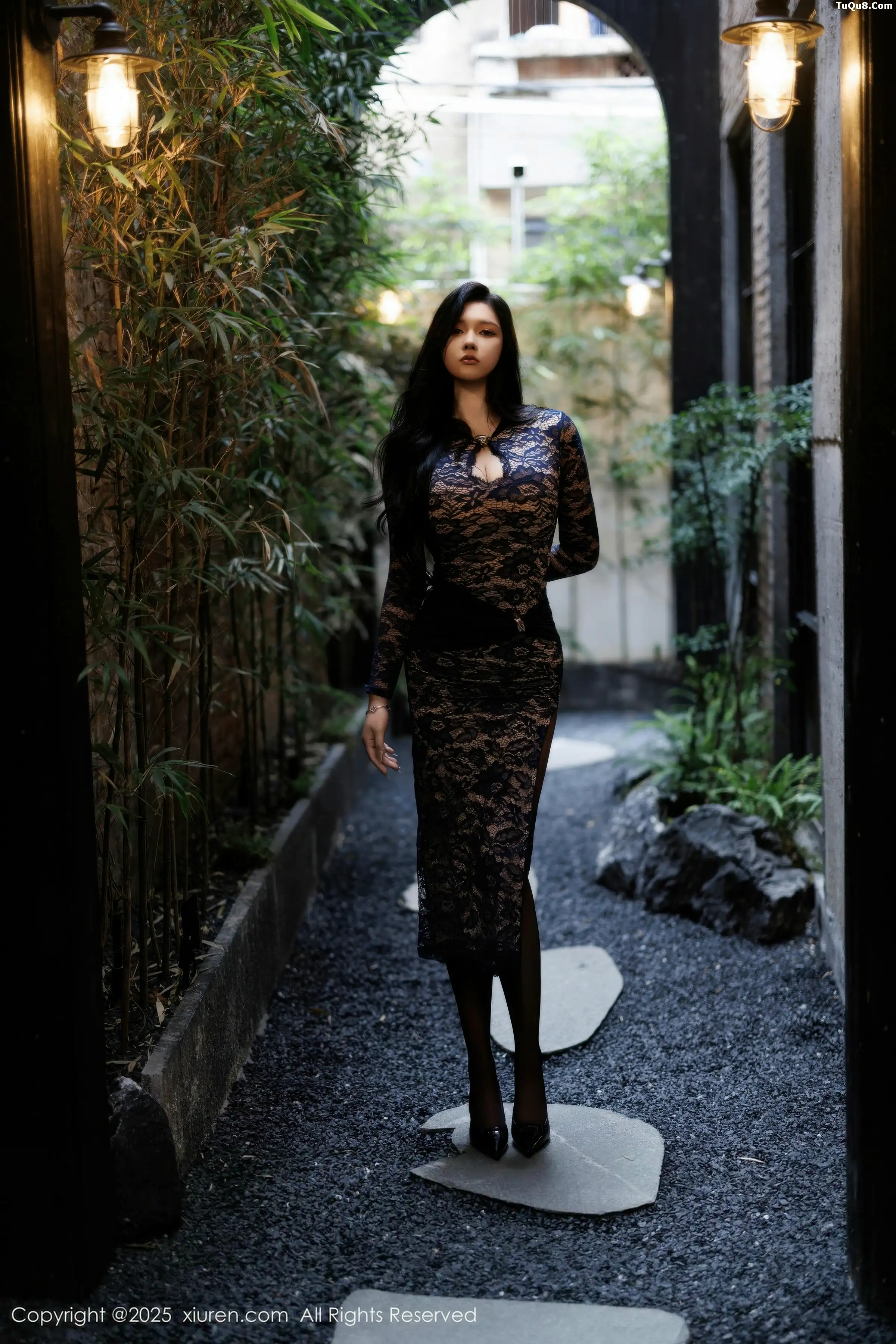 2kmn.vip_[XiuRen秀人网]No.11148_模特娜比性感蕾丝长裙露蓝色内衣配超薄黑丝秀凹凸身材诱惑写真82P