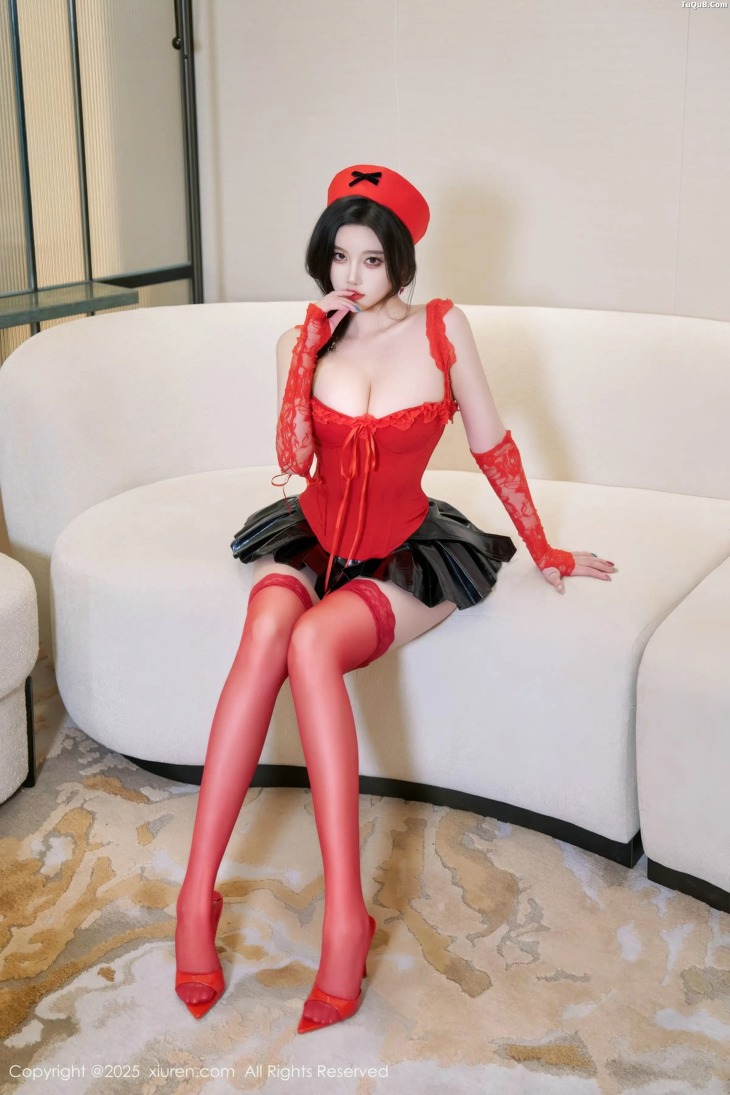 2kmn.vip_[XiuRen秀人网]No.11151_模特CHENCHEN.性感红色情趣服饰配红丝袜秀丰腴身材诱惑写真70P