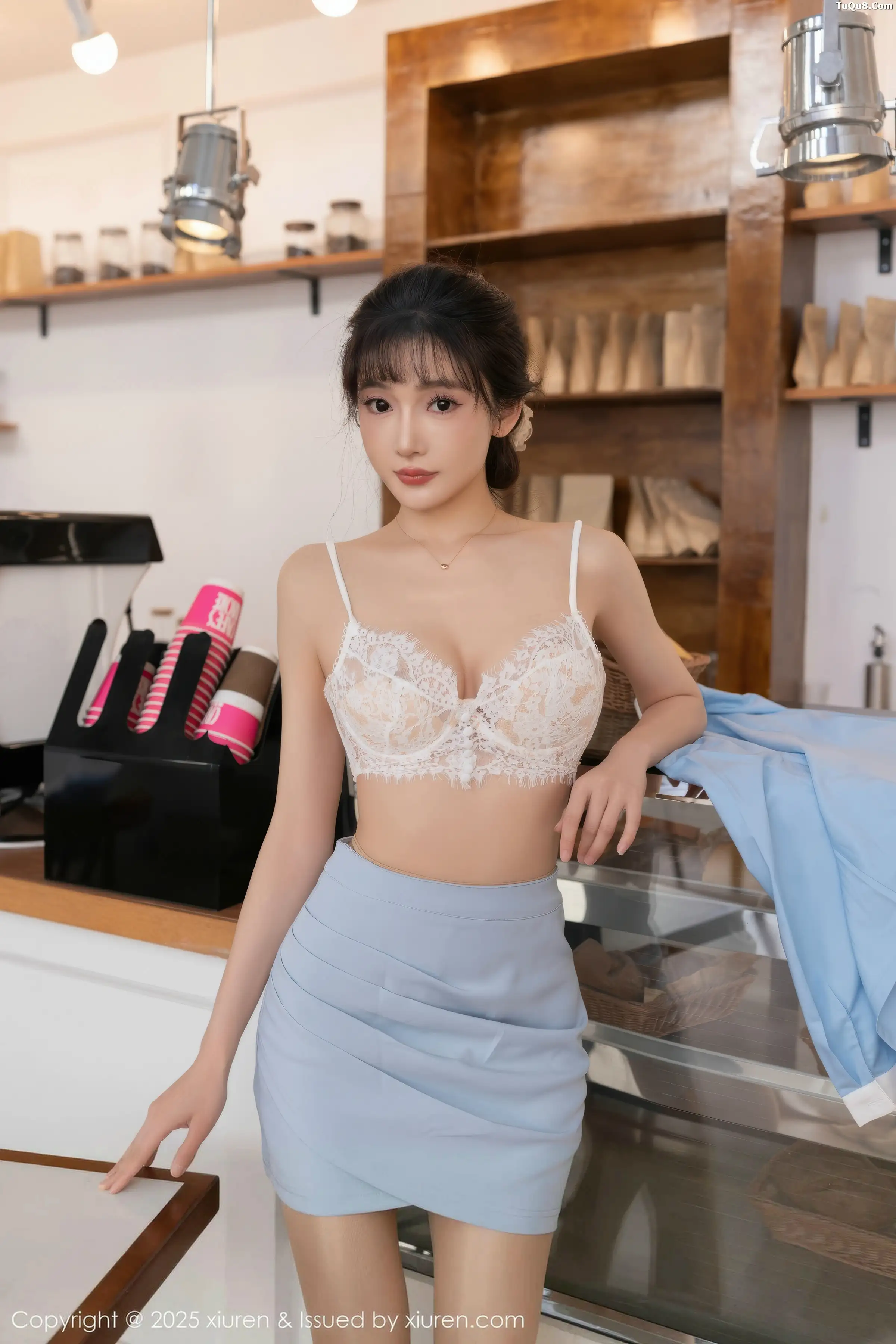 2kmn.vip_[XiuRen秀人网]No.11159_模特陆萱萱性感淡蓝色上衣露白色内衣配超薄肉丝秀美腿诱惑写真80P