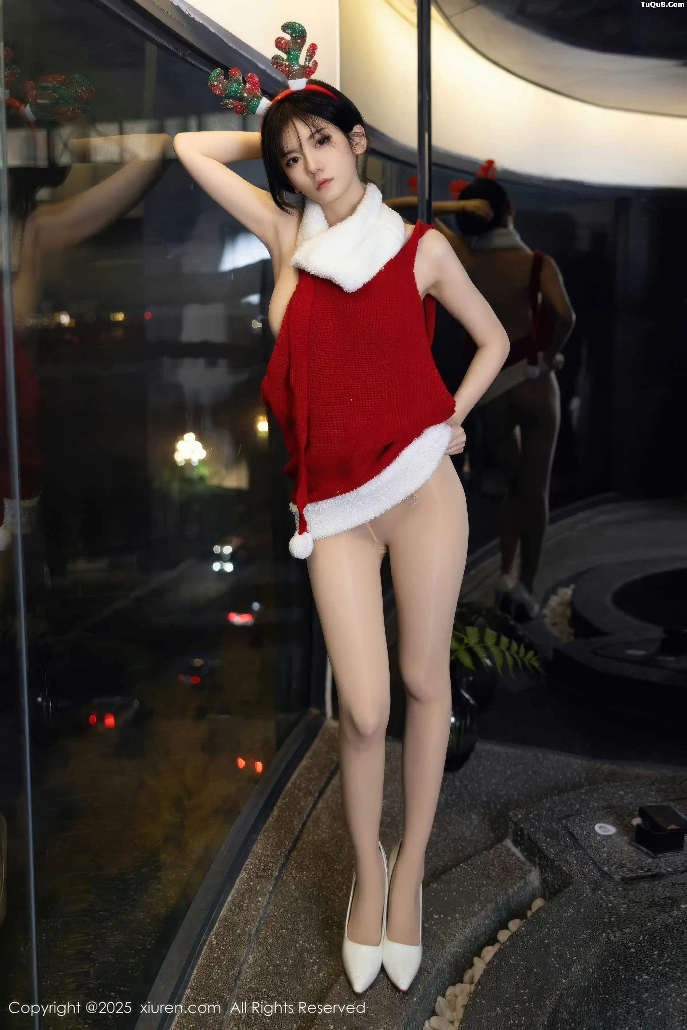 2kmn.vip_[XiuRen秀人网]No.11158_模特凌七七性感红色开背毛衣配超薄肉丝秀曼妙身姿撩人诱惑写真86P