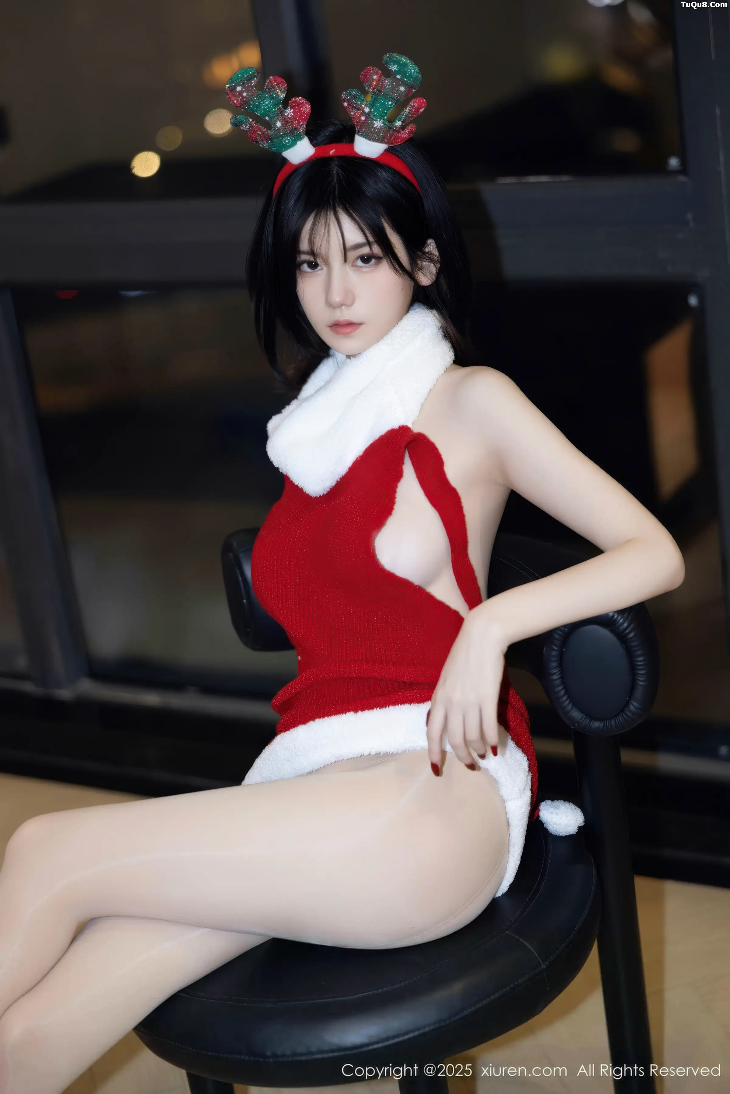 2kmn.vip_[XiuRen秀人网]No.11158_模特凌七七性感红色开背毛衣配超薄肉丝秀曼妙身姿撩人诱惑写真86P