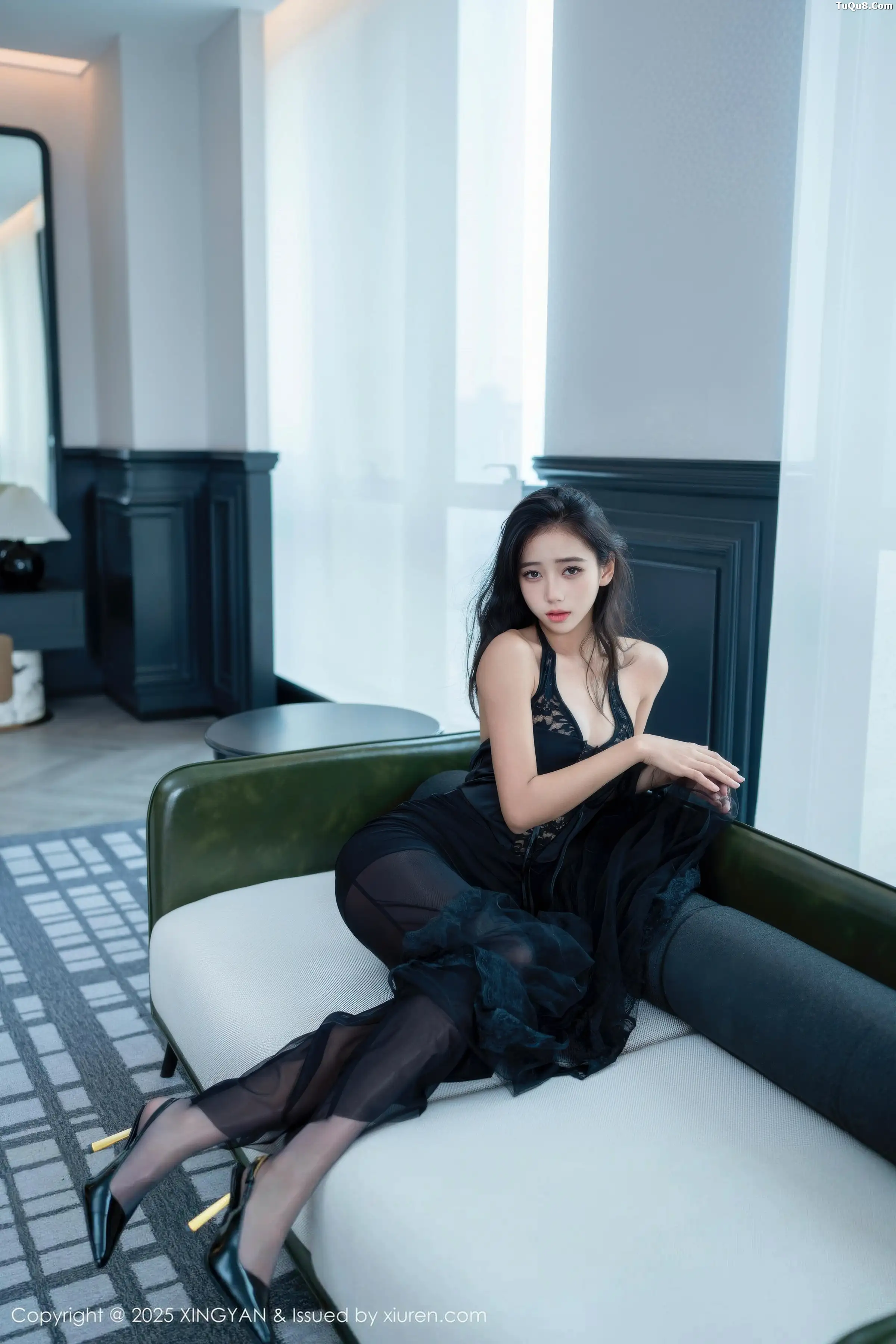 2kmn.vip_[XINGYAN星颜社]VOL.451_模特时安安性感黑色连衣裙配超薄无内黑丝秀柔美身姿诱惑写真76P