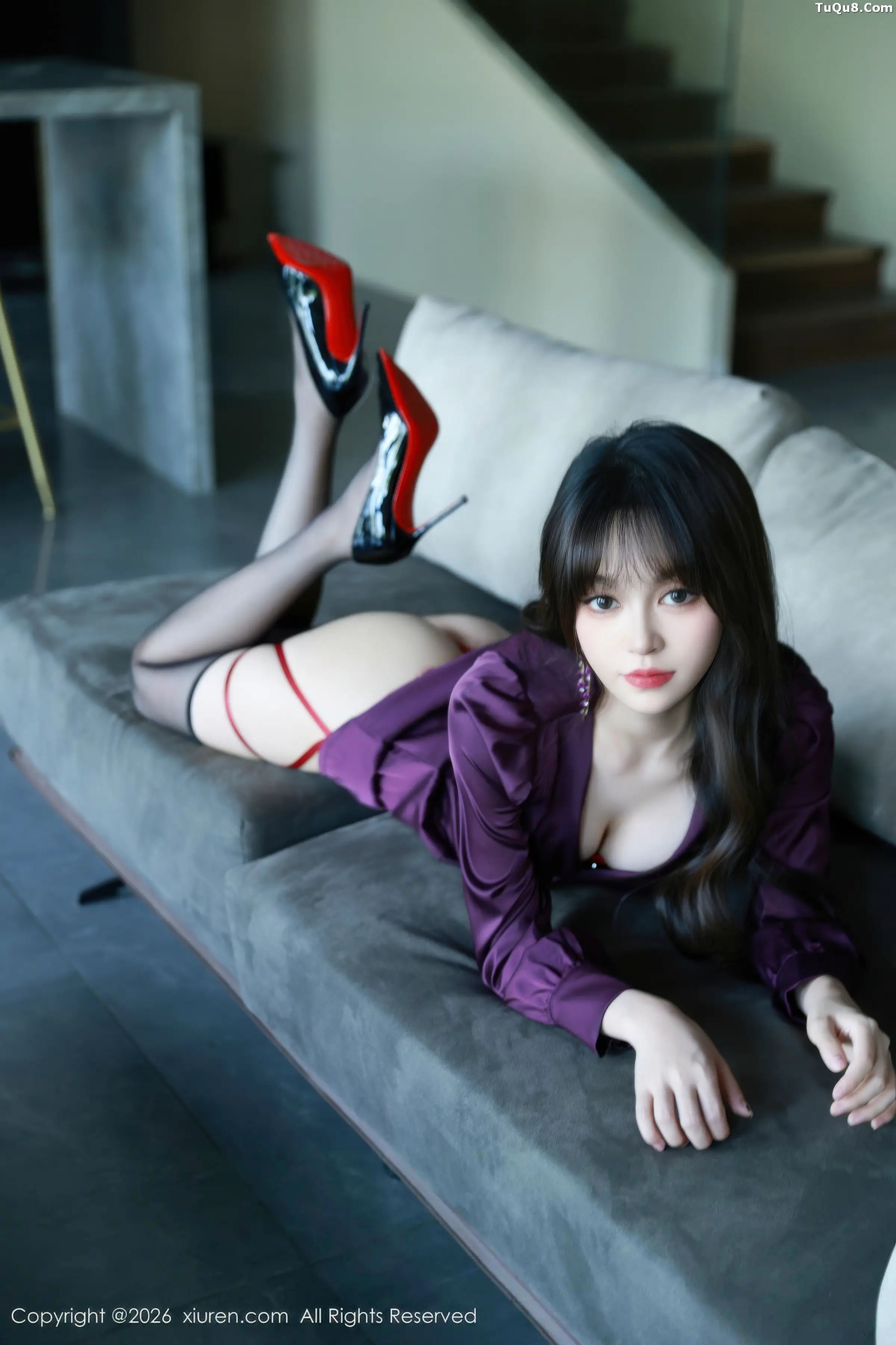 2kmn.vip_[XiuRen秀人网]No.11310_模特糯咪性感红色蕾丝情趣内衣配黑丝吊袜秀惹火身材诱惑写真70P