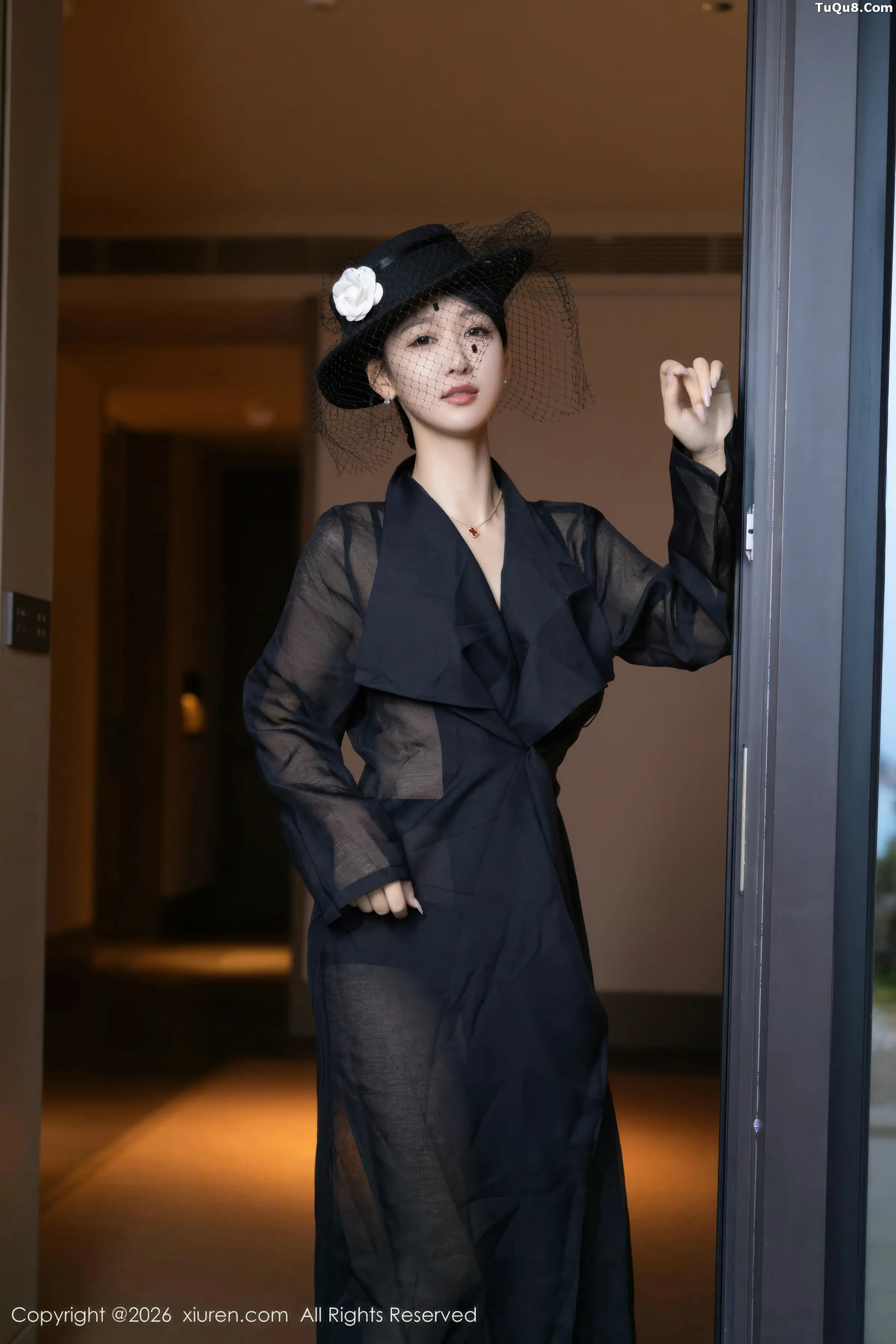 2kmn.vip_[XiuRen秀人网]No.11309_模特唐安琪性感黑色薄纱礼服露黑色内衣配超薄黑丝秀美腿诱惑写真74P