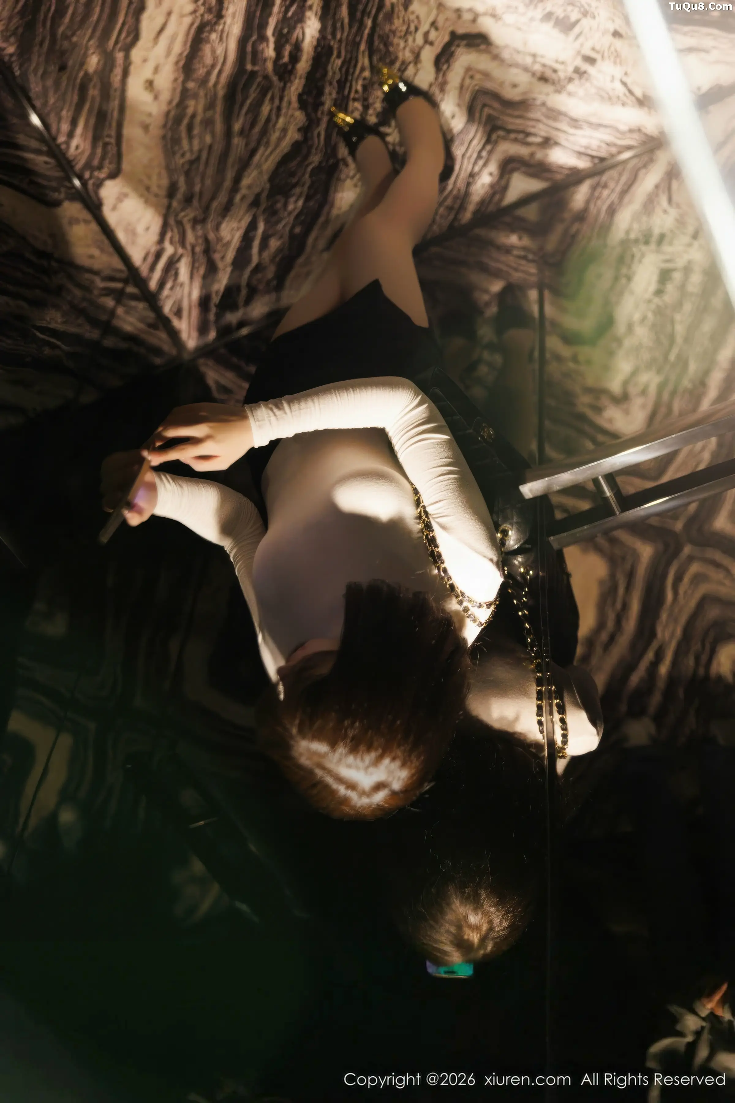 2kmn.vip_[XiuRen秀人网]No.11314_女神莉芝荔枝性感黑色情趣内衣配超薄肉丝秀完美身材诱惑写真77P