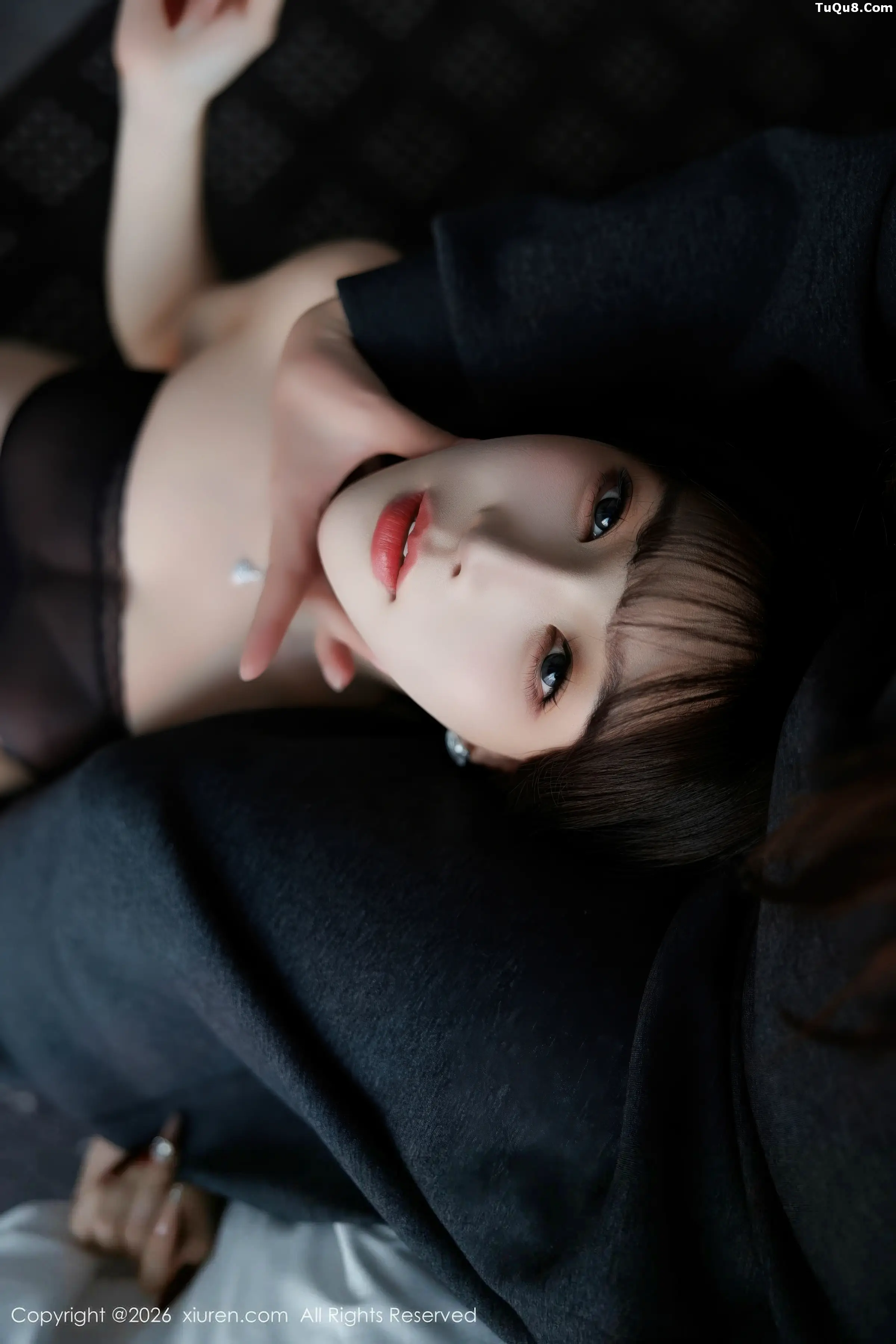 2kmn.vip_[XiuRen秀人网]No.11314_女神莉芝荔枝性感黑色情趣内衣配超薄肉丝秀完美身材诱惑写真77P