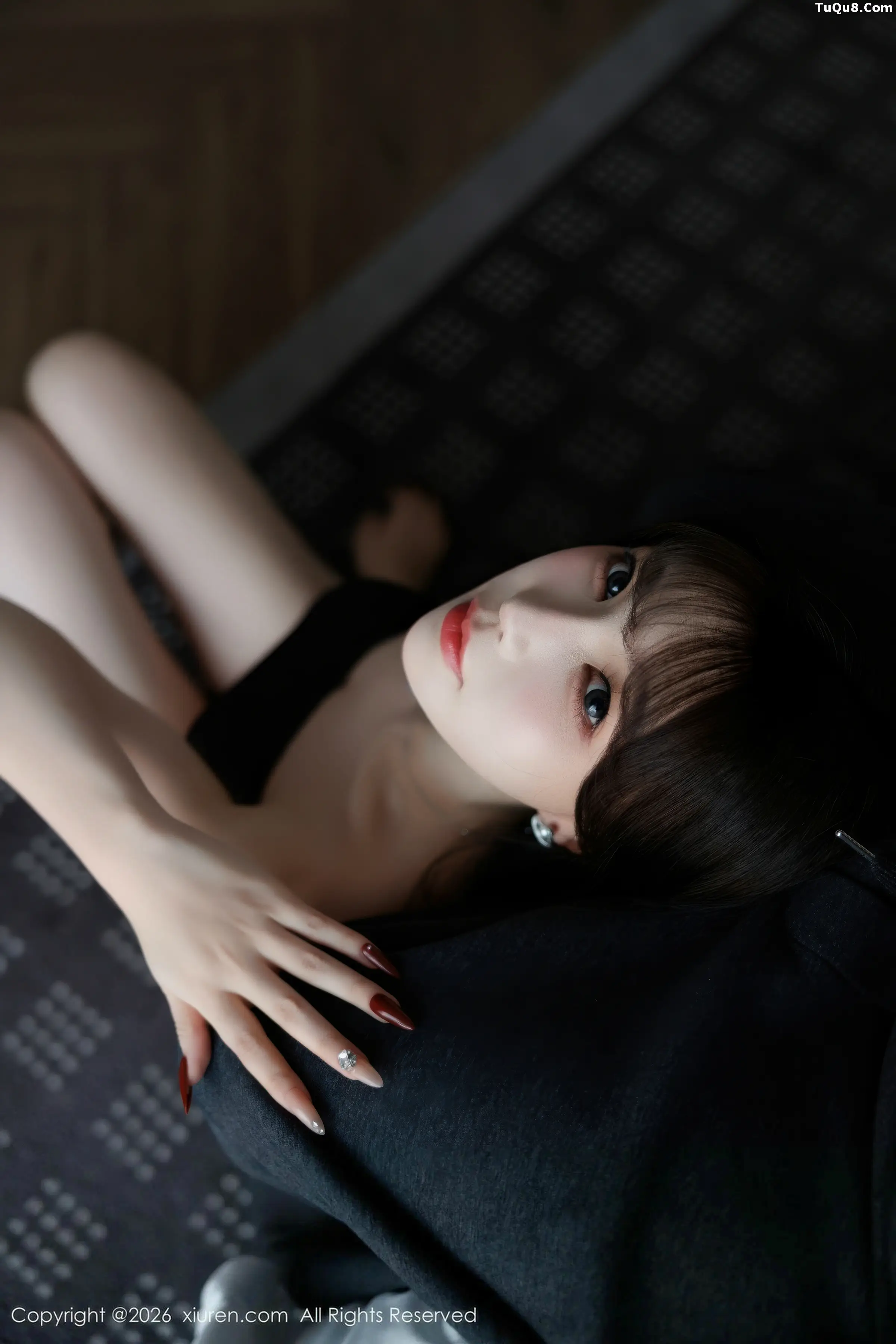 2kmn.vip_[XiuRen秀人网]No.11314_女神莉芝荔枝性感黑色情趣内衣配超薄肉丝秀完美身材诱惑写真77P