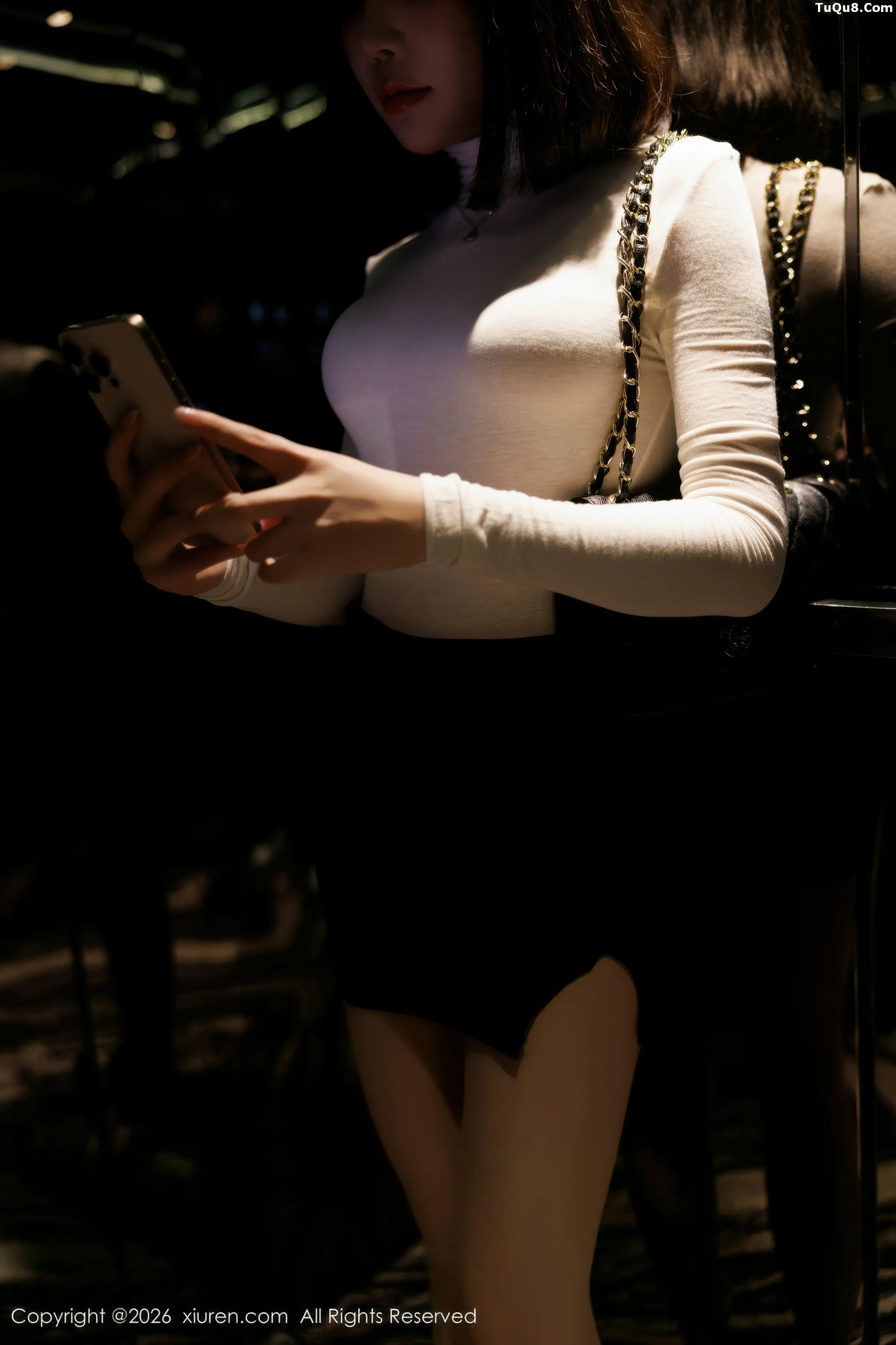 2kmn.vip_[XiuRen秀人网]No.11314_女神莉芝荔枝性感黑色情趣内衣配超薄肉丝秀完美身材诱惑写真77P