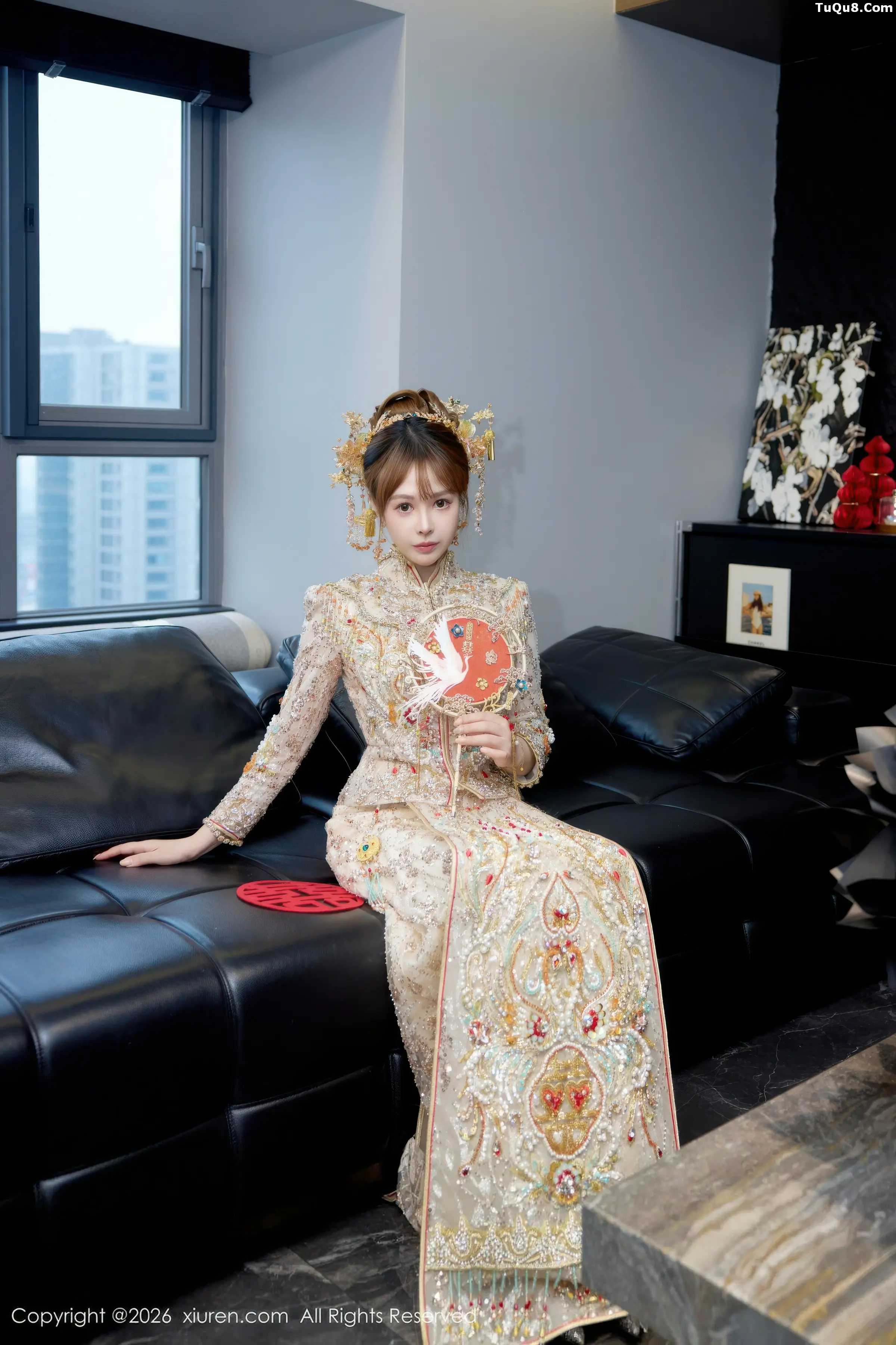 2kmn.vip_[XiuRen秀人网]No.11317_模特Evelyn性感秀禾服饰露红色内衣配超薄肉丝秀曼妙身姿诱惑写真63P