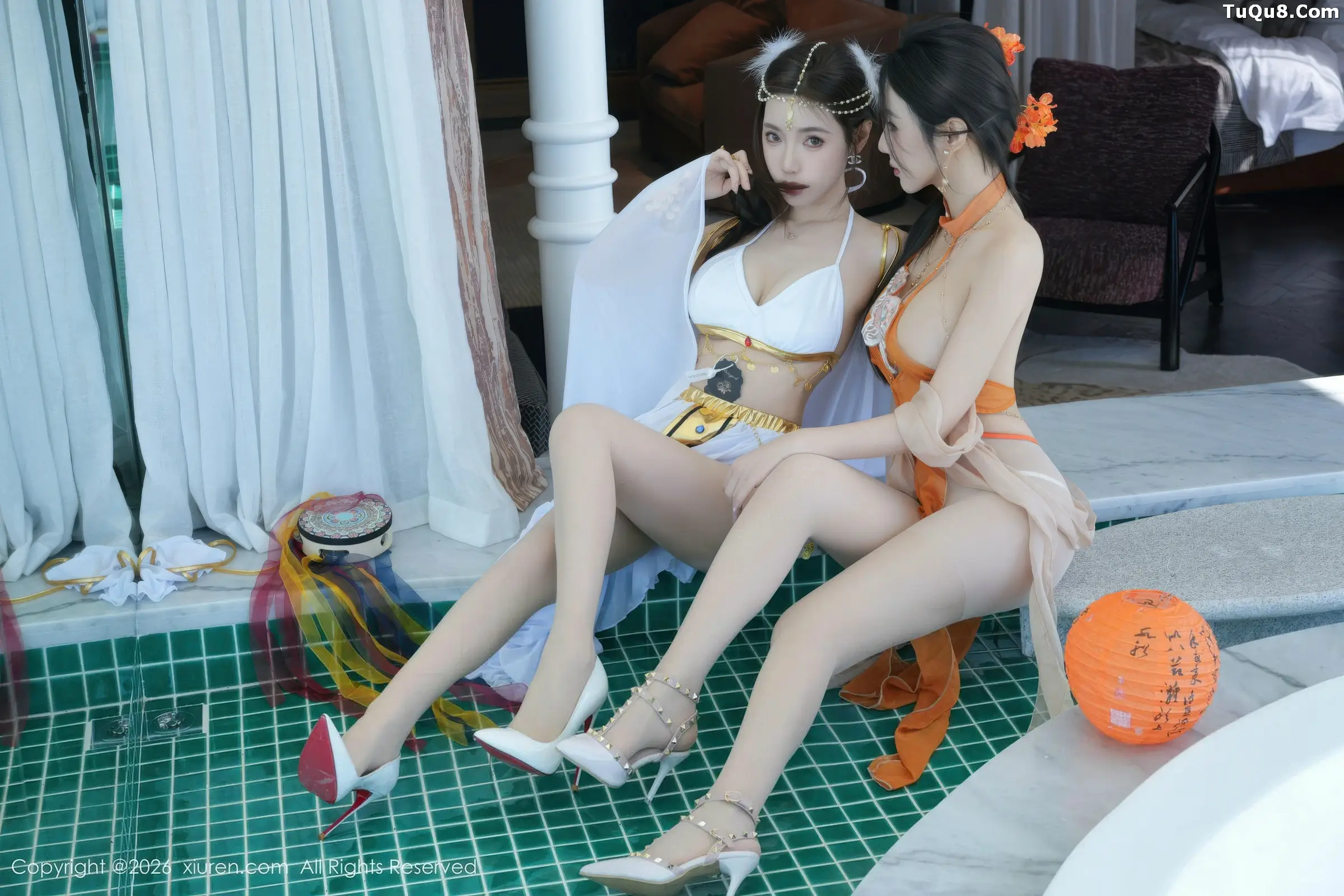 2kmn.vip_[XiuRen秀人网]No.11315_女神合集Twins-桃之夭夭性感姐妹花古典薄纱秀惹火身材诱惑写真82P