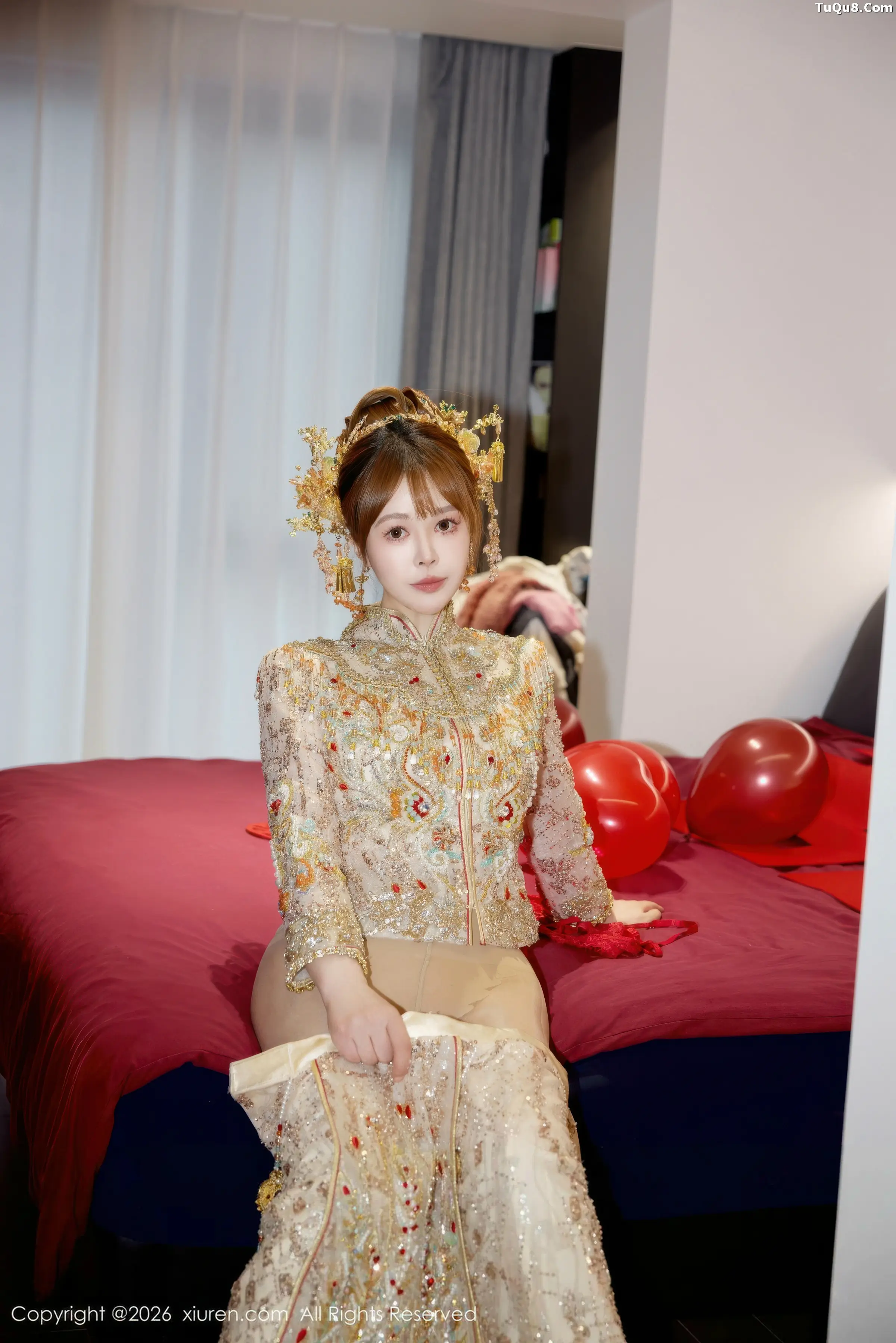 2kmn.vip_[XiuRen秀人网]No.11317_模特Evelyn性感秀禾服饰露红色内衣配超薄肉丝秀曼妙身姿诱惑写真63P