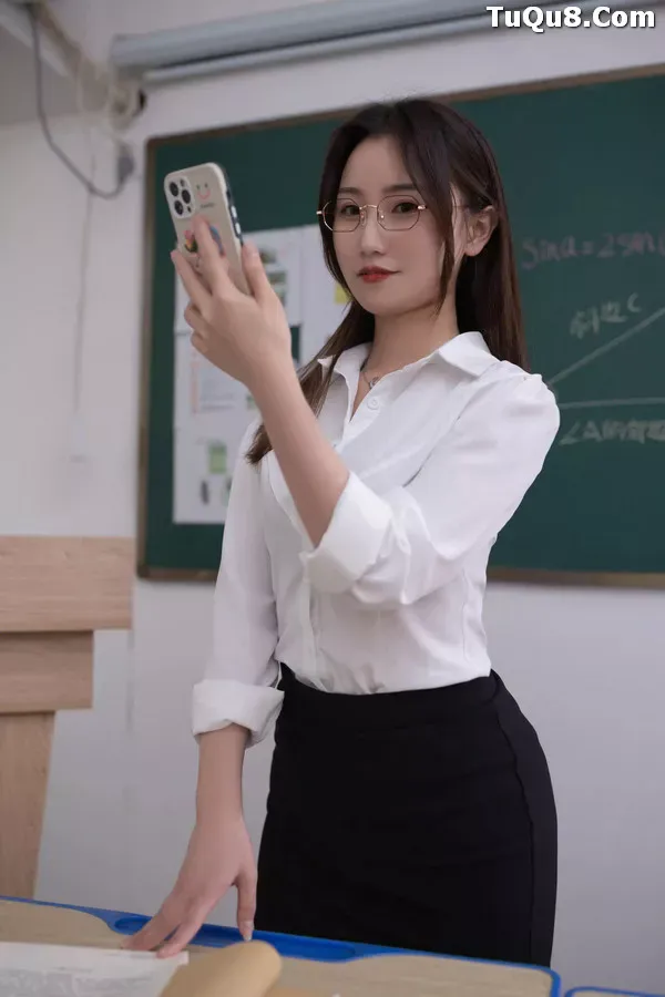 [XiuRen秀人网]FW00118 秀人番外 鱼子酱Fish -《教室剧情》主题写真 [107P]
