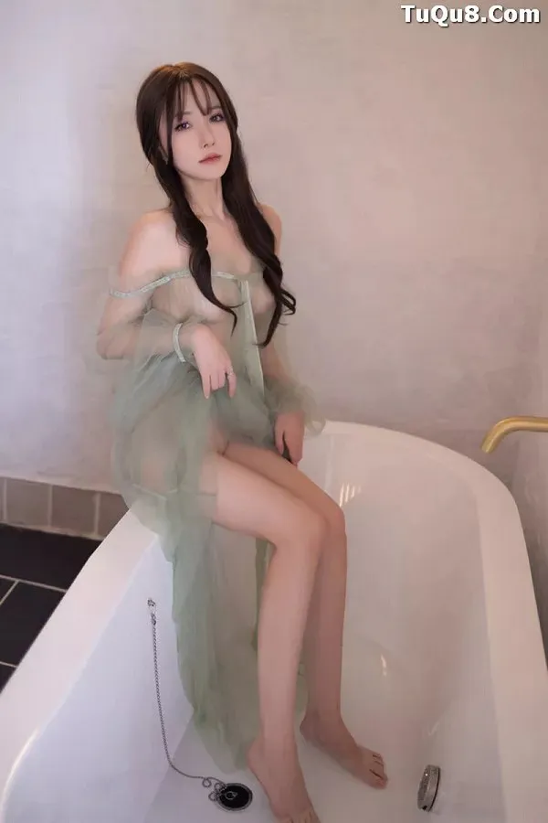 [XiuRen秀人网]FW0230 秀人番外 鱼子酱Fish 《绿色薄纱》 主题写真 [120P]